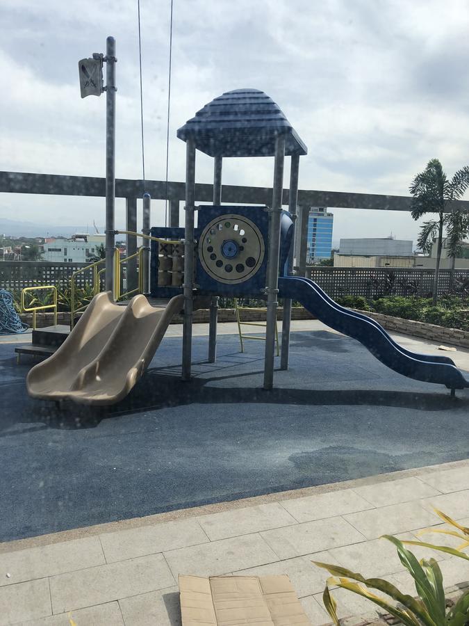 4q Tower D Manhanttan Heights Cubao Qc Apartment Manila