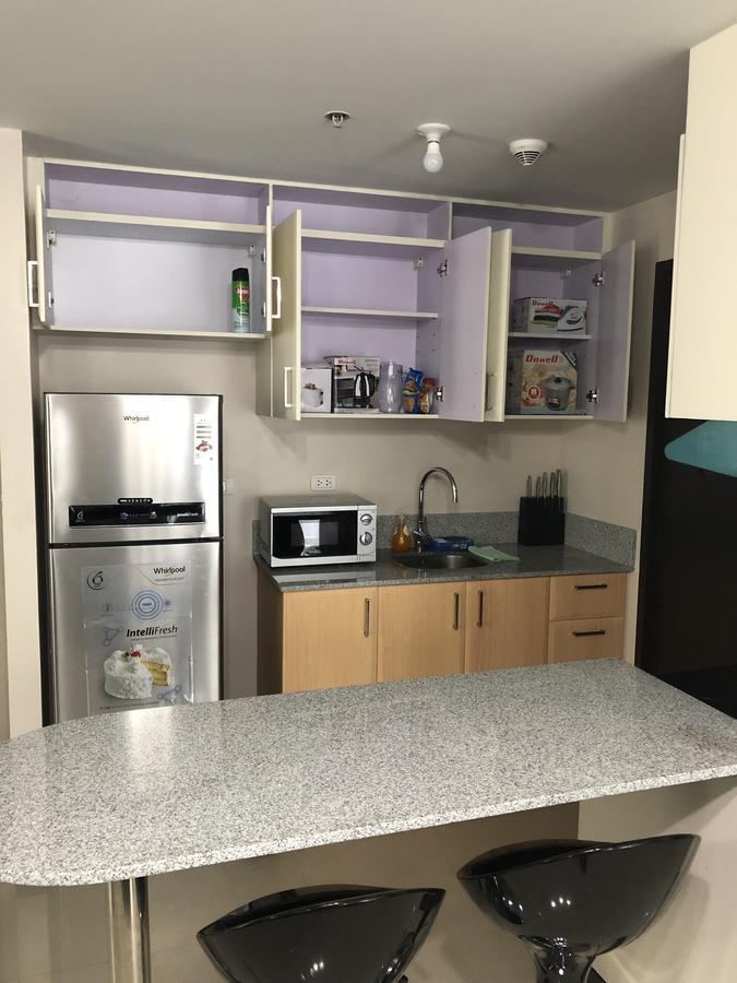 4q Tower D Manhanttan Heights Cubao Qc Apartment